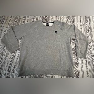 Mens 2XL Under Armour crewneck sweatshirt